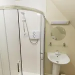 Hostel Lakeland House