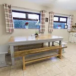 Lakeland House Hostel