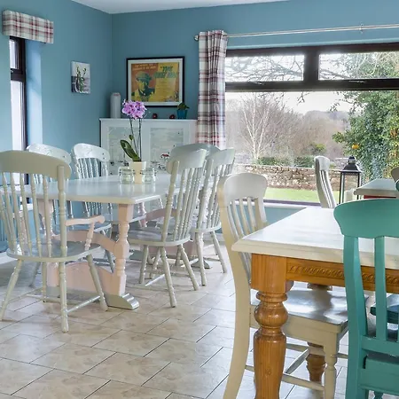 Lakeland House Hostel Cong