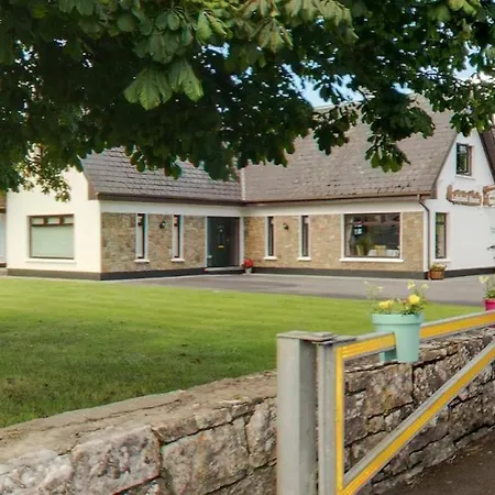 Hostel Lakeland House Cong