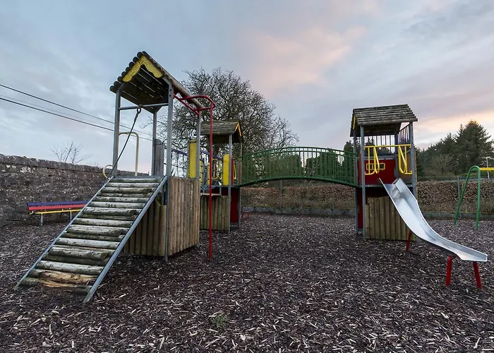 Vandrerhjem Lakeland House *